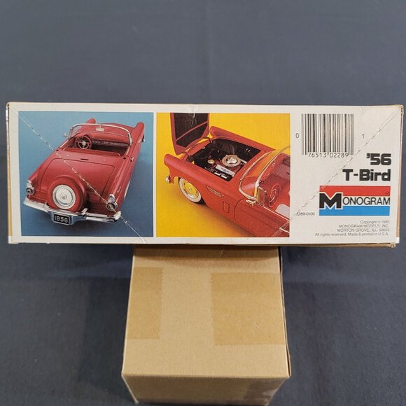 Monogram '56 T-Bird 1:24 Scale Ford Thunderbird Model Kit 2289 Vintage 1982 NEW - Picture 3 of 9